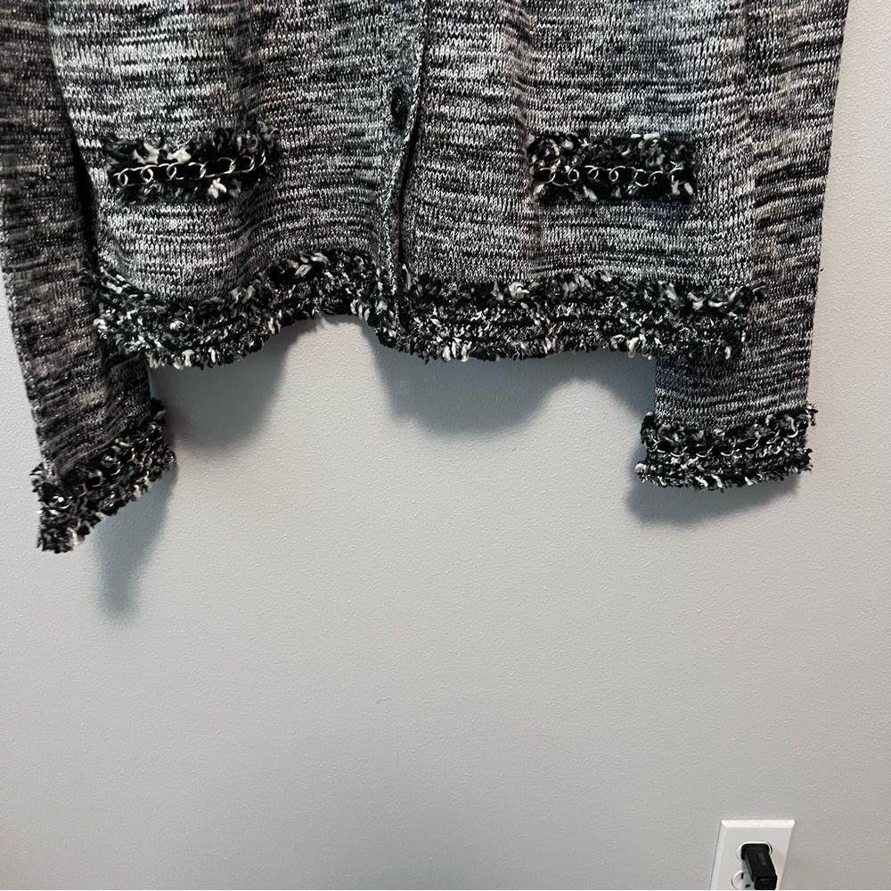 Lane Bryant Gray Cardigan Sweater W/Black Accents Size 18/20 NWT! - Picture 4 of 8